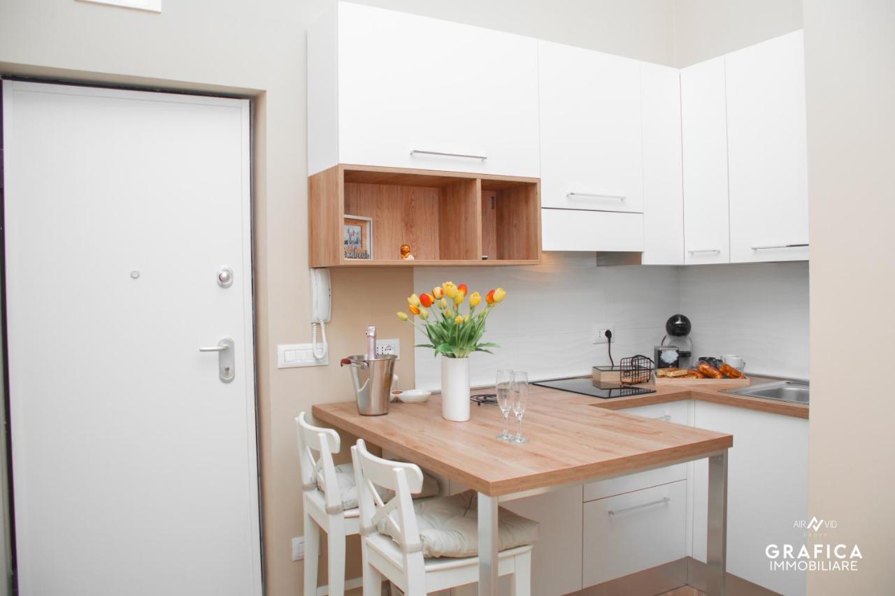 Ameli Home Luxury Apartment Taranto Exterior foto